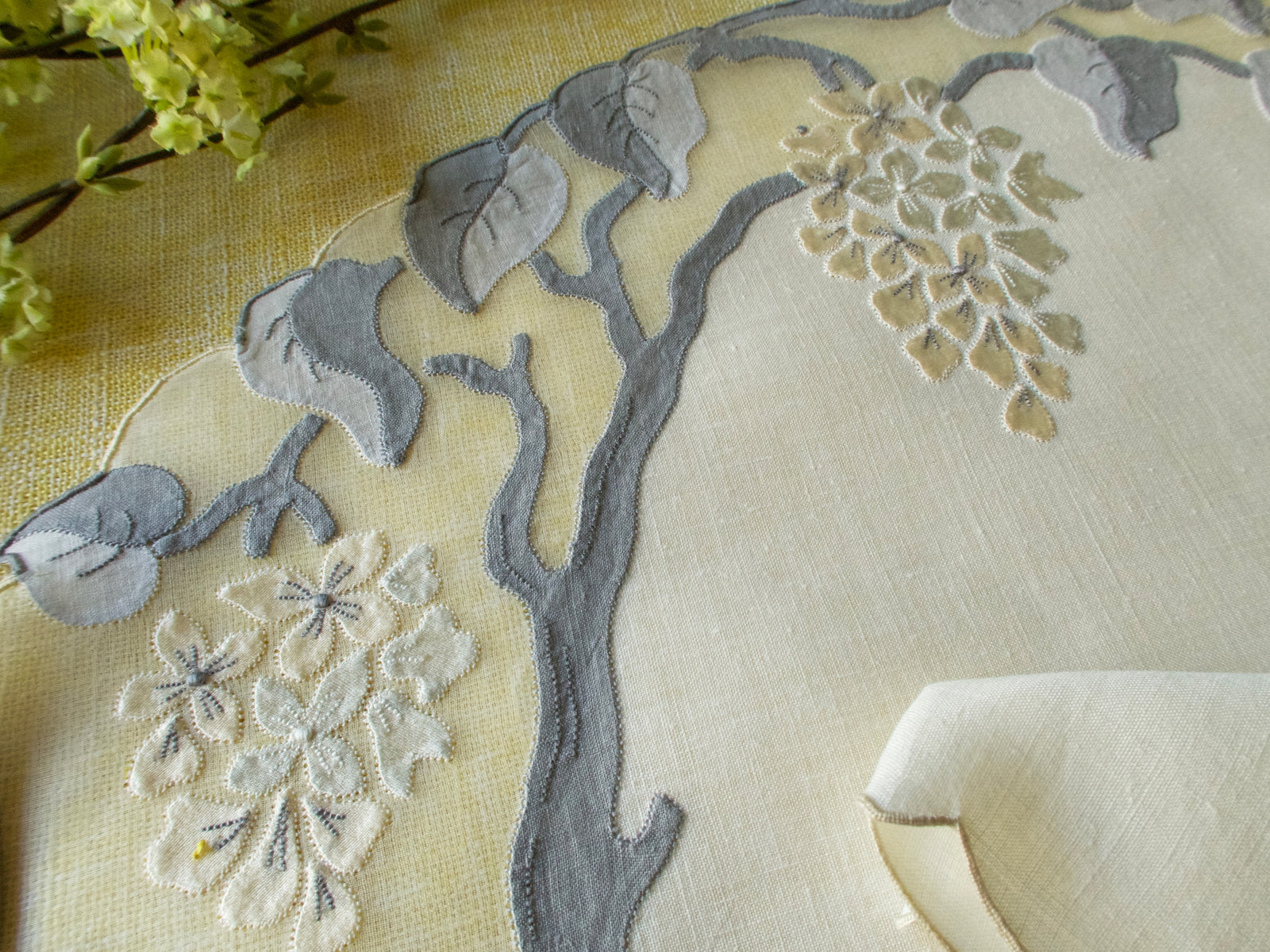 Wisteria Vintage Madeira Linen & Organdy 16pc Placemat Set for 8