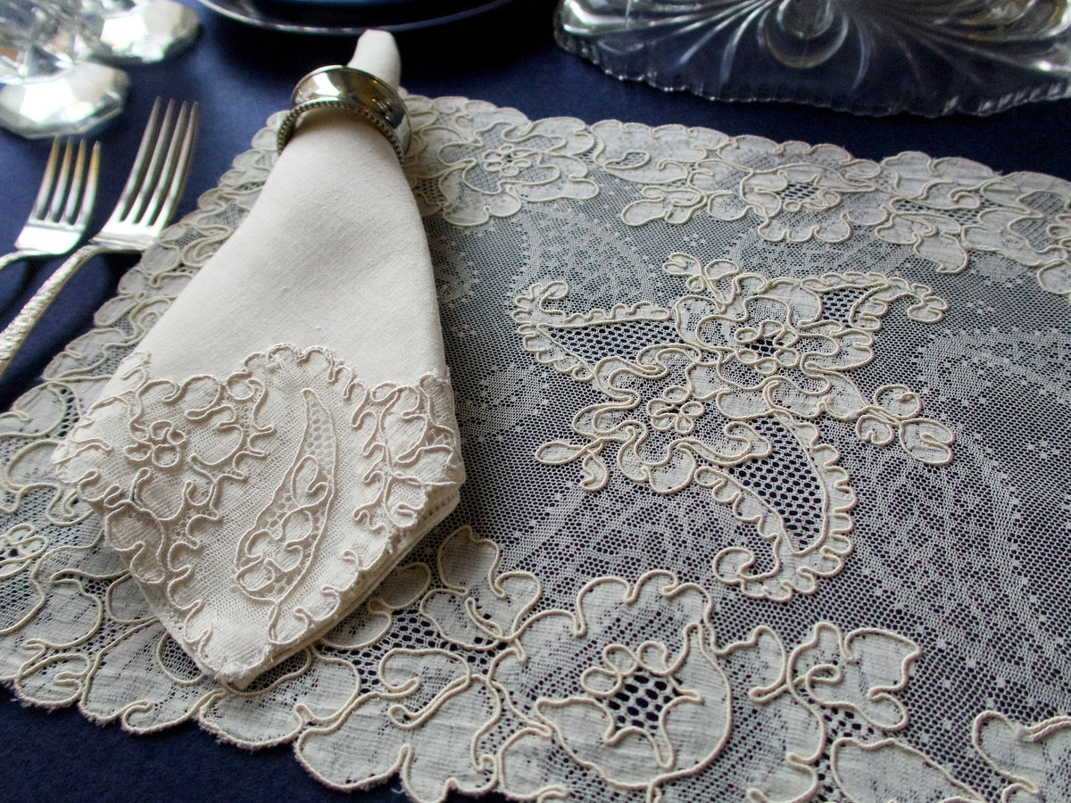 Vintage Alencon Lace 16pc Placemat Set for 8