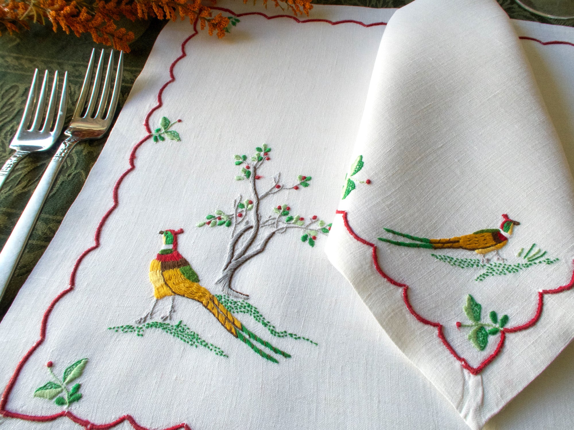 Graceful Pheasants Vintage Madeira 16pc Linen Placemat Set