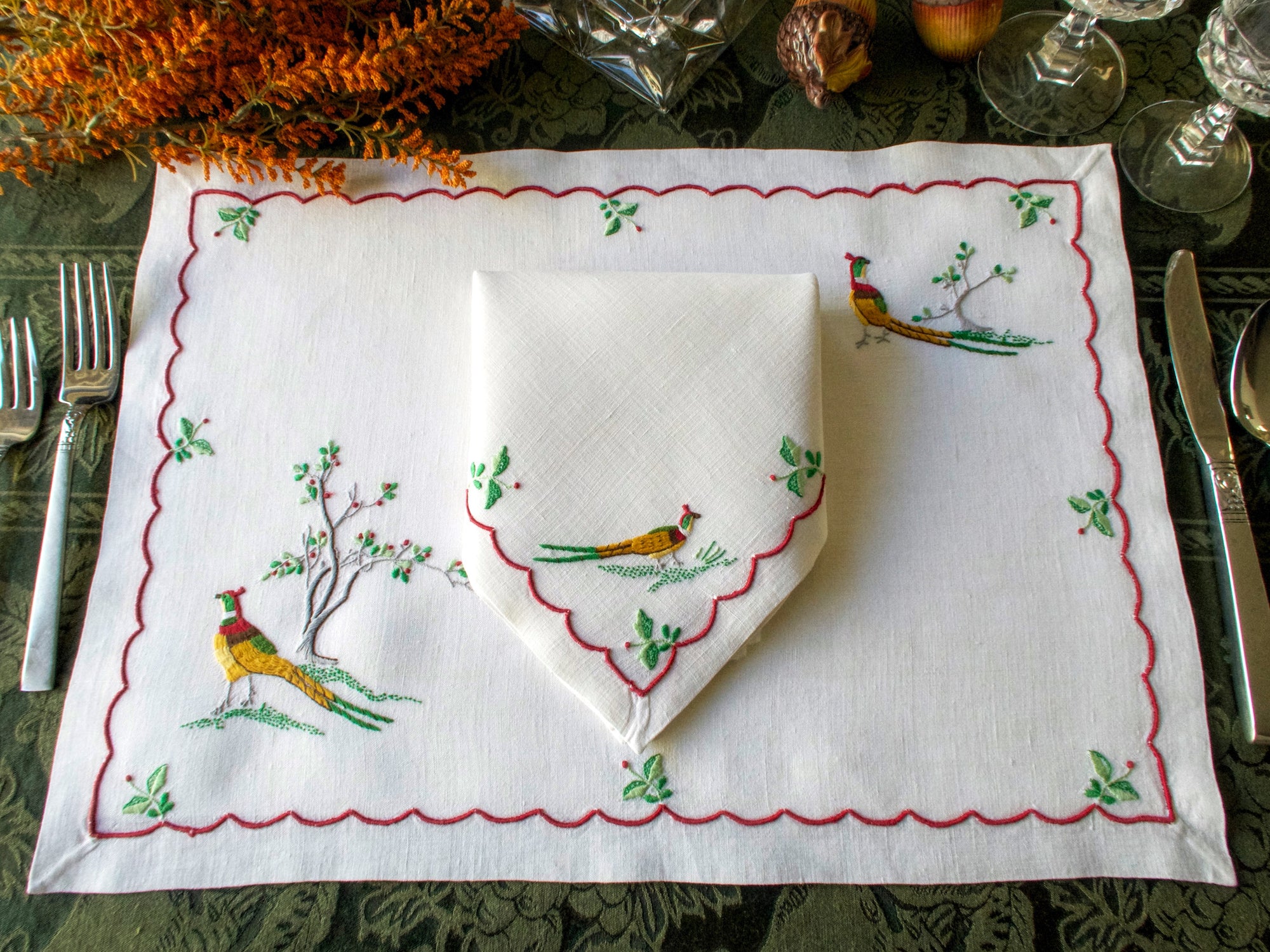 Graceful Pheasants Vintage Madeira 16pc Linen Placemat Set