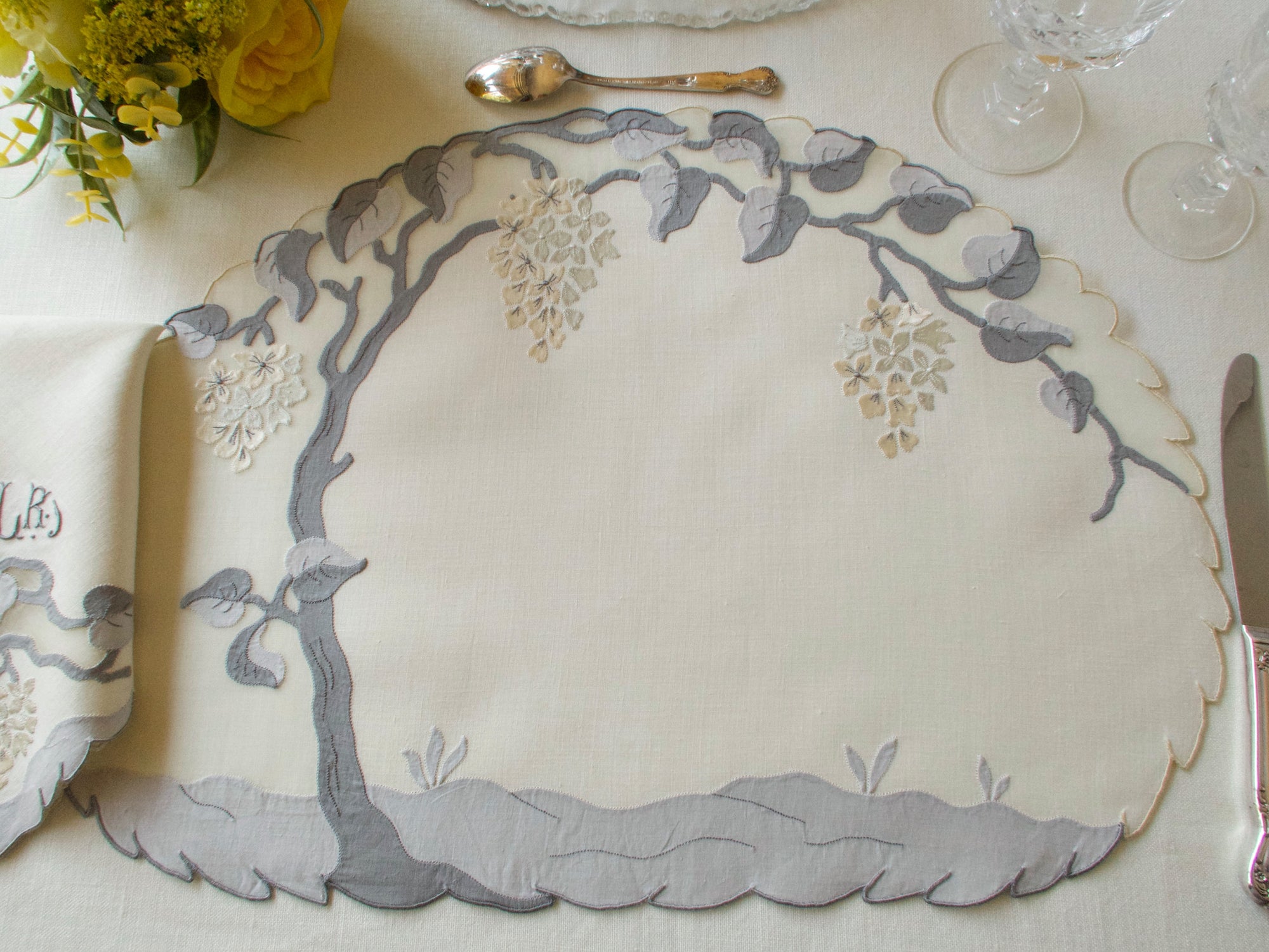 Wisteria Vintage Madeira Linen & Organdy 16pc Placemat Set for 8