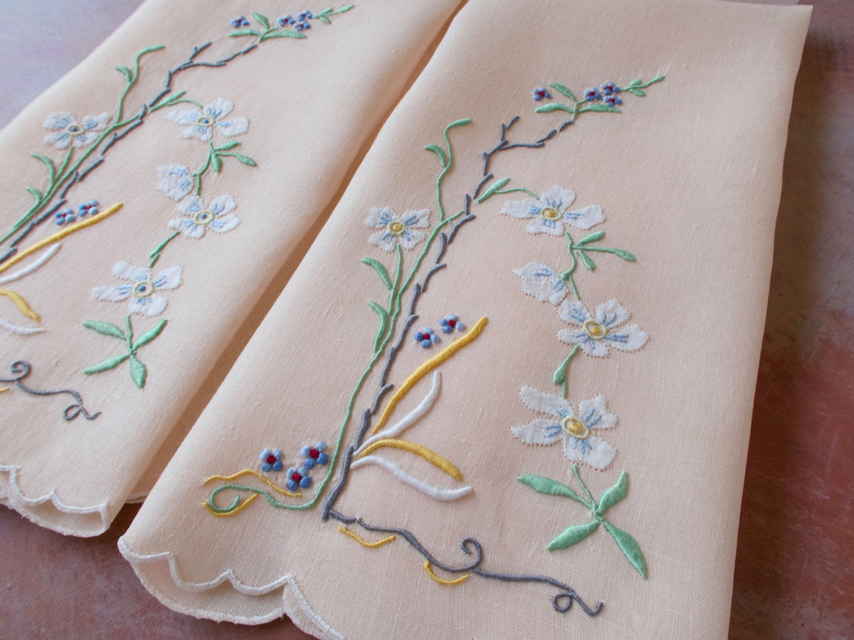 Dogwood Vintage Madeira Linen Guest Towels, Set of 2