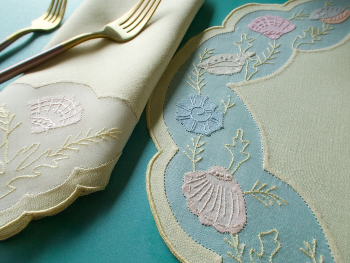 Sea Shells Vintage Madeira Yellow Linen 16pc Placemat Set for 8