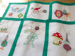 Christmas Vintage Italian Embroidered 24pc Placemat Set for 12