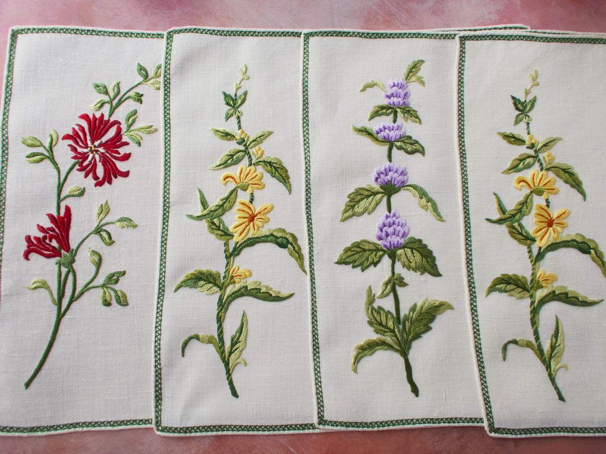Lush Flowers Vintage Italian 8 pc Placemat Set for 4