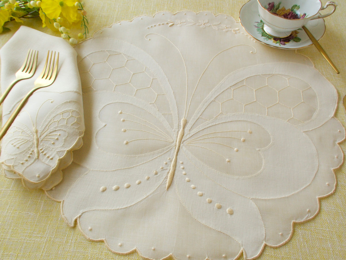 Butterflies Vintage Madeira 8pc Placemat Set for 4