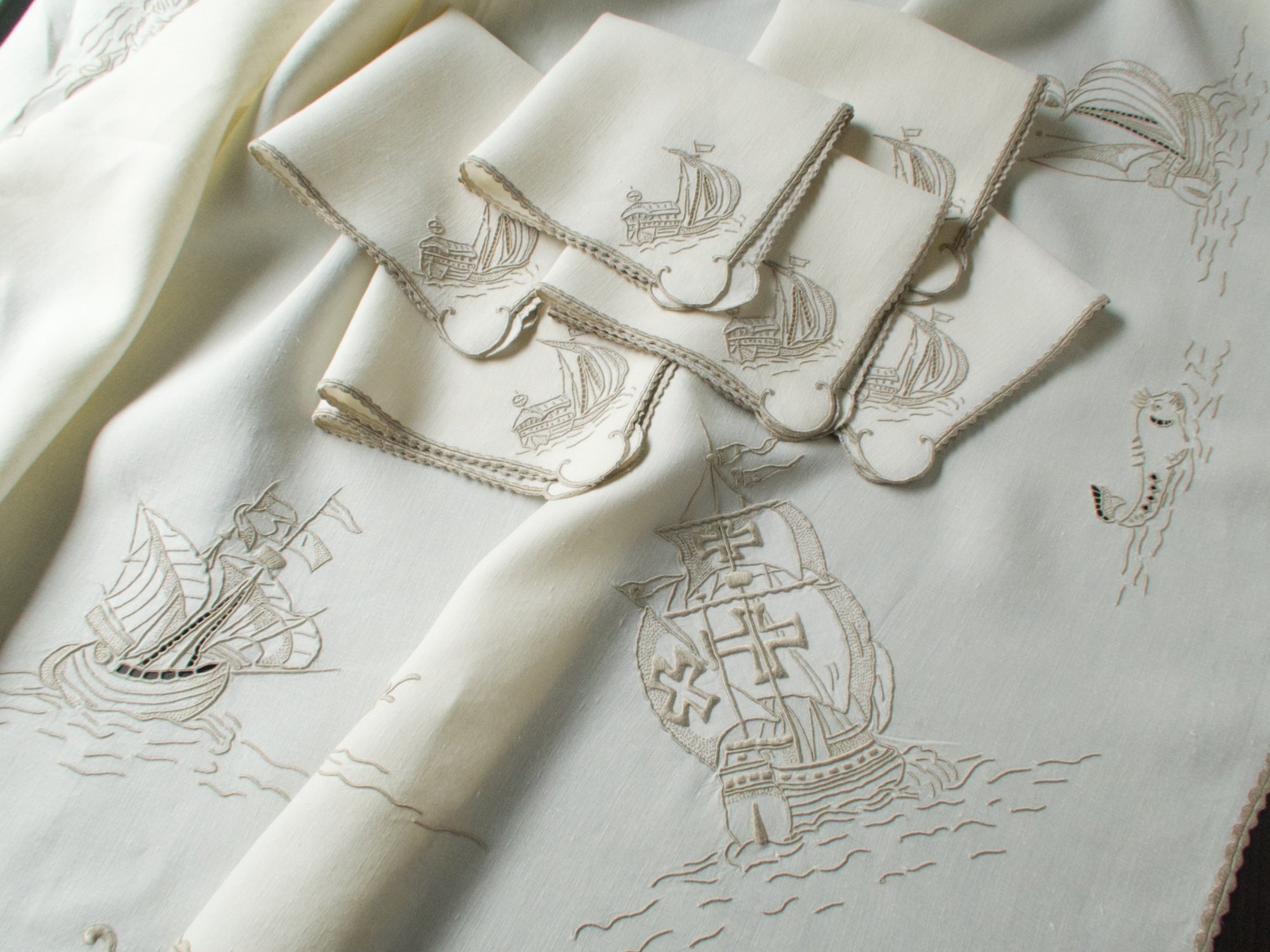 "Old Ships" Vintage Marghab Linen Tablecloth & 6 Napkins