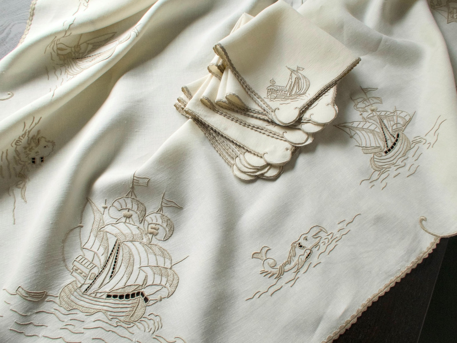 "Old Ships" Vintage Marghab Linen Tablecloth & 6 Napkins