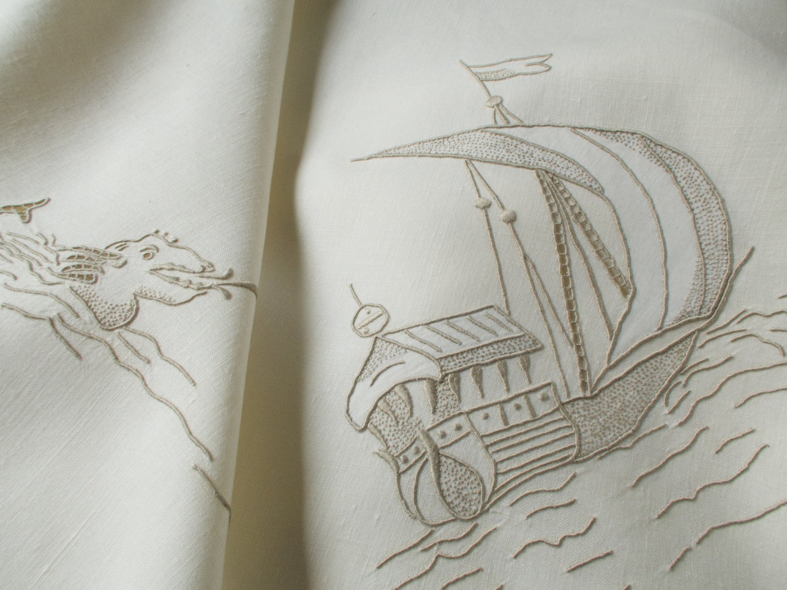 "Old Ships" Vintage Marghab Linen Tablecloth & 6 Napkins