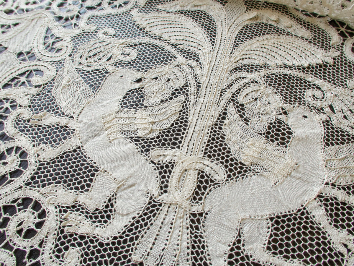 Vintage Italian Bobbin Lace Runner With Winged Lions