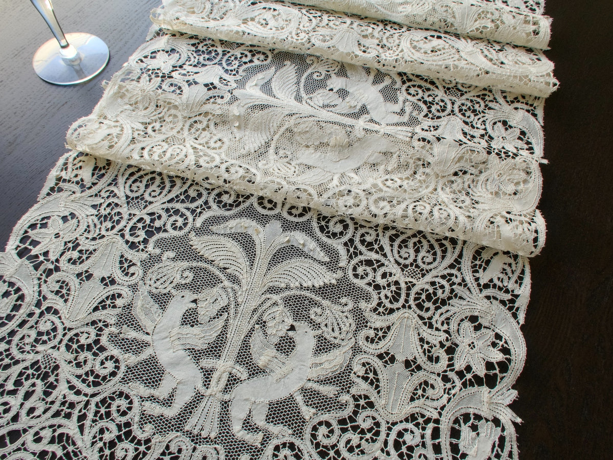 Winged Lions Vintage Italian Bobbin Lace Runner 17x50&quot;