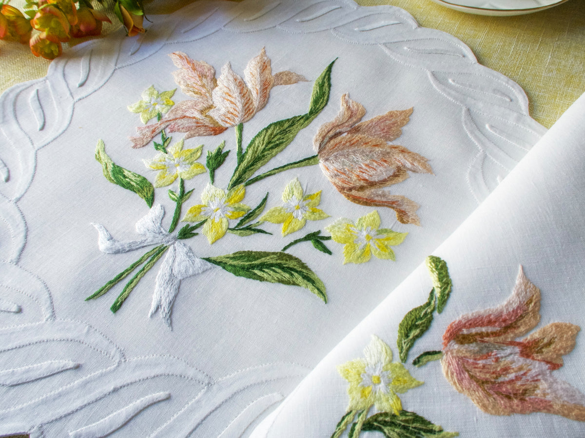 Lush Flowers Vintage French 24pc Linen Placemat Set for 12