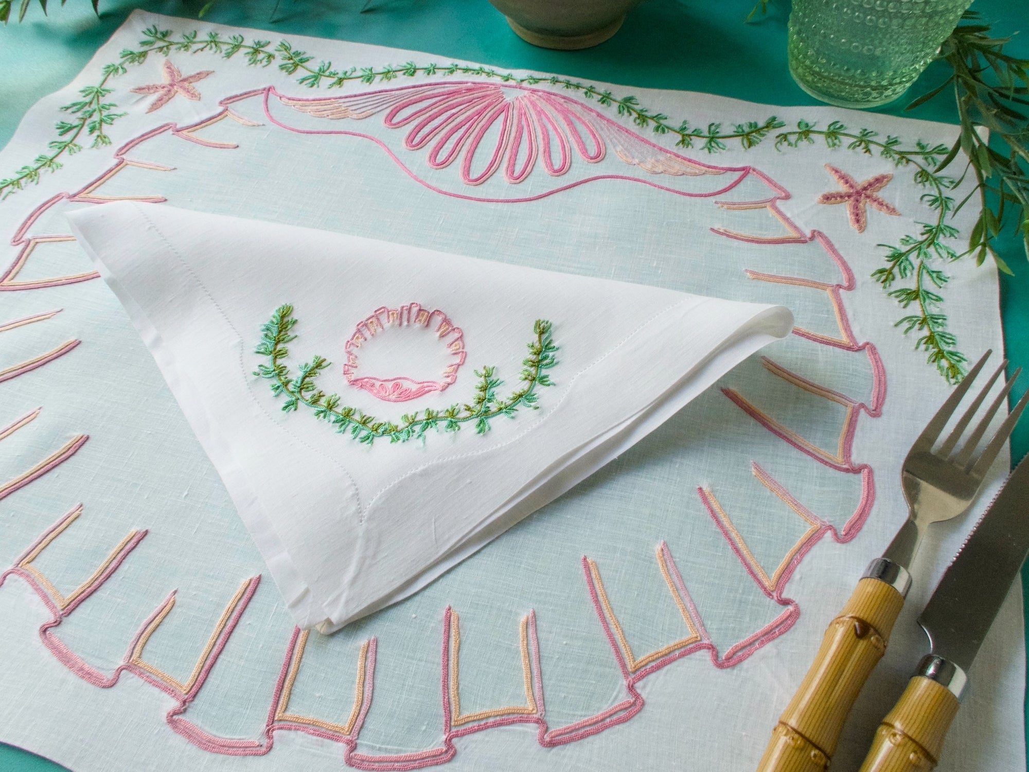 Starfish & Clams Vintage French 16pc Placemat Set for 8