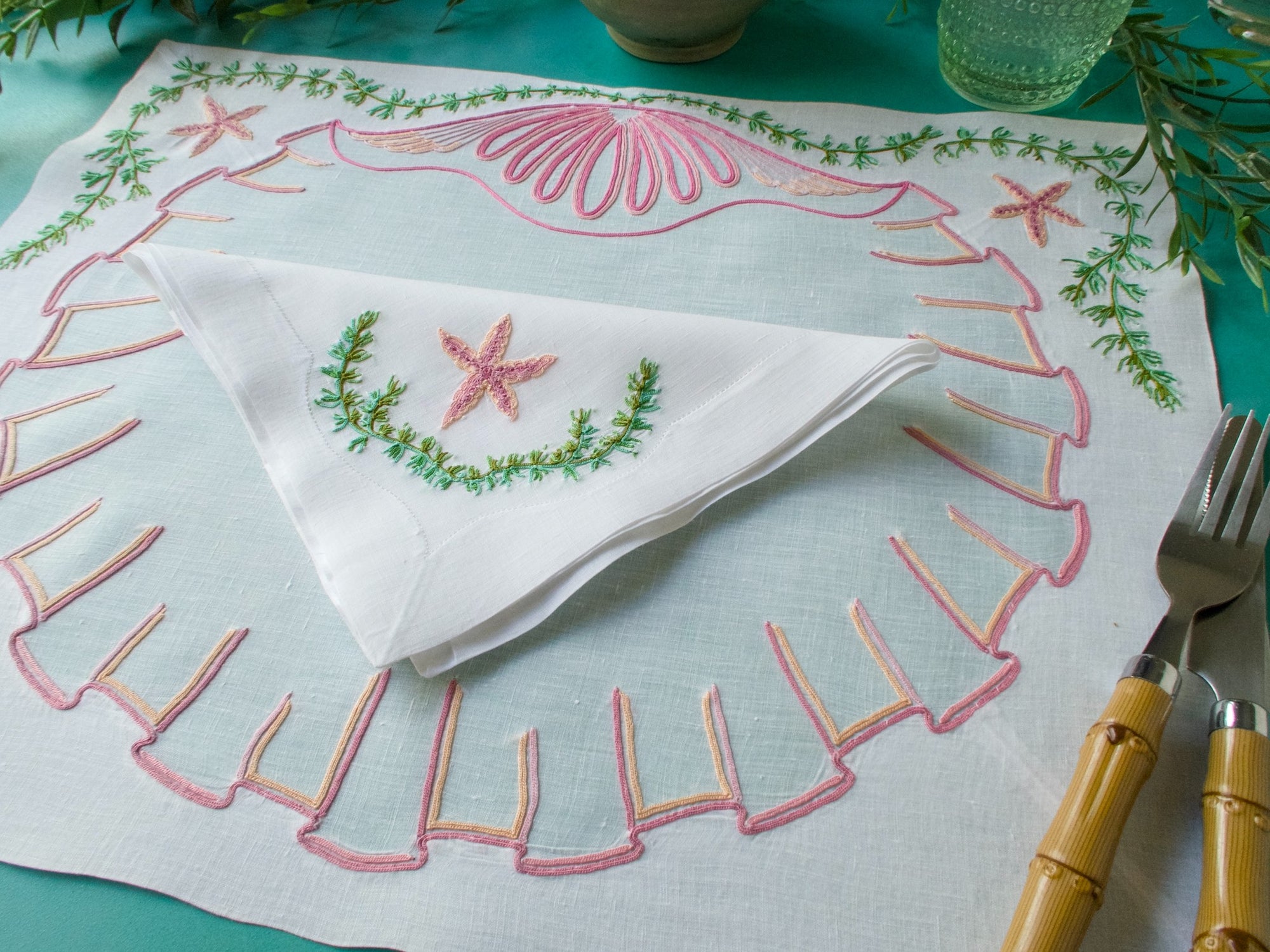 Starfish & Clams Vintage French 16pc Placemat Set for 8