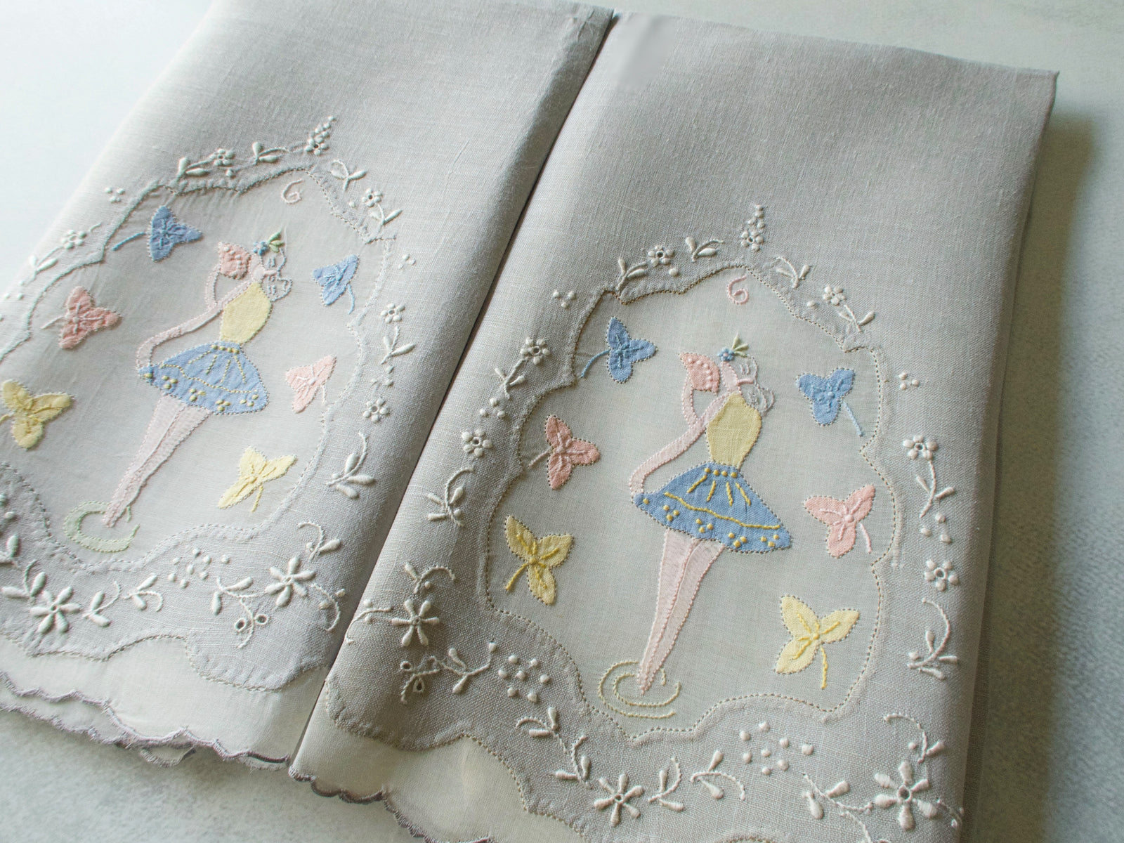 Dancer on Gray Vintage Madeira Linen Guest Towels, Set of 2