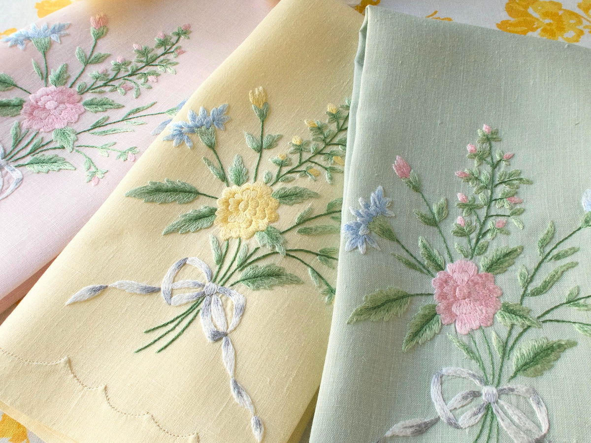 Exquisite Vintage Madeira Linen Guest Towels - Set of 3