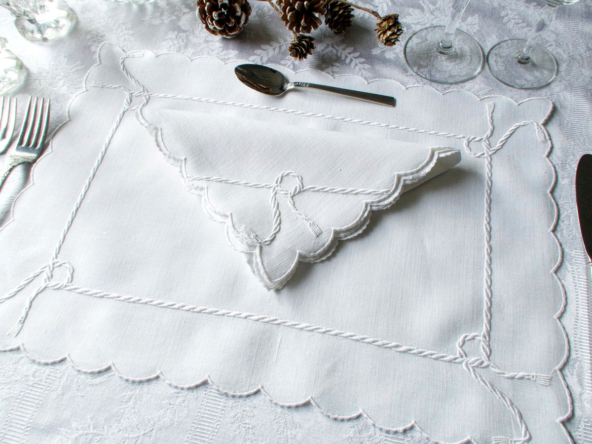 Cord &amp; Tassel Vintage Madeira 12pc Placemat Set for 6