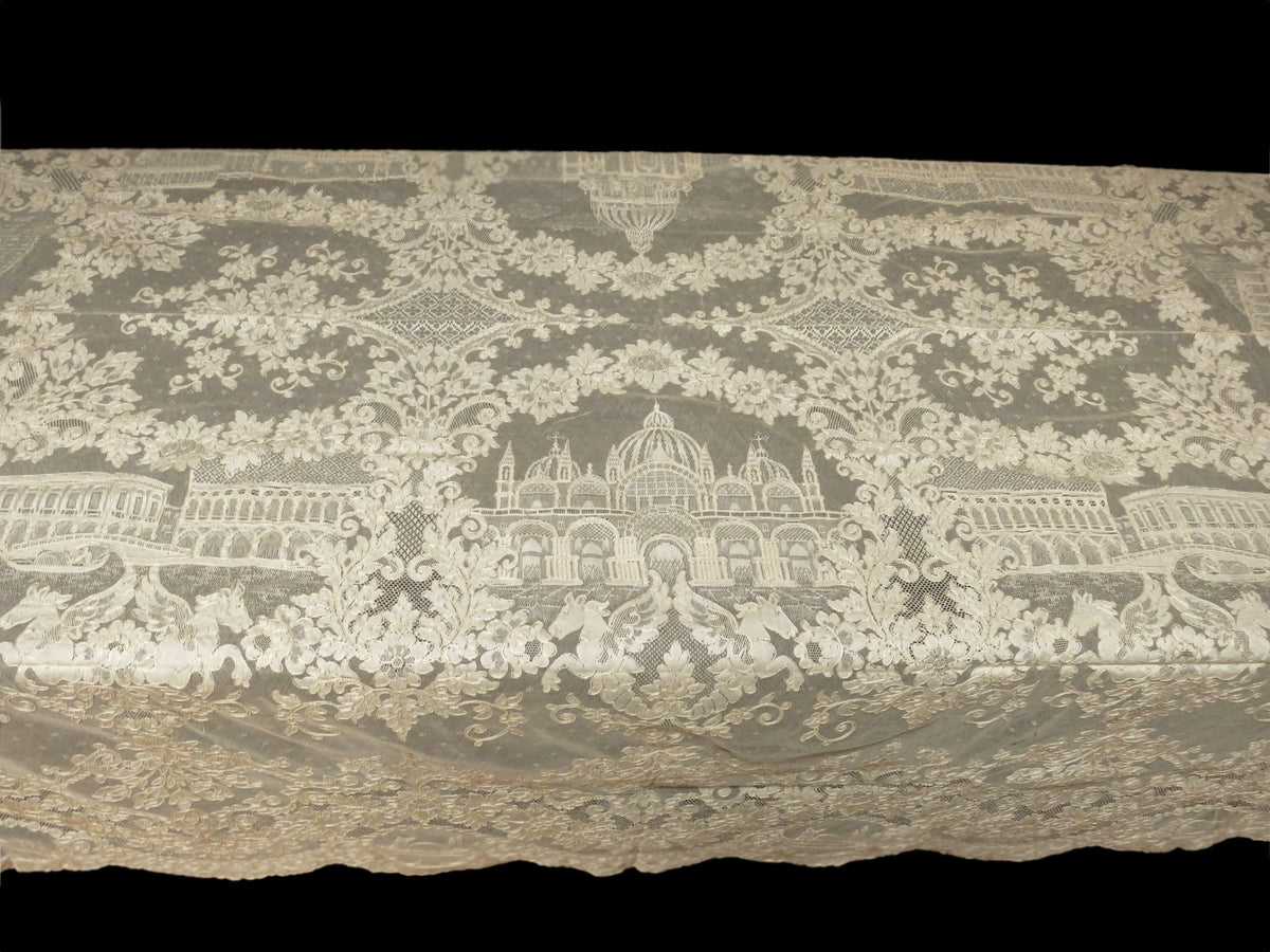 Venice Scenes Winged Horses Vintage Alencon Lace 108&quot; Tablecloth 12 Napkins