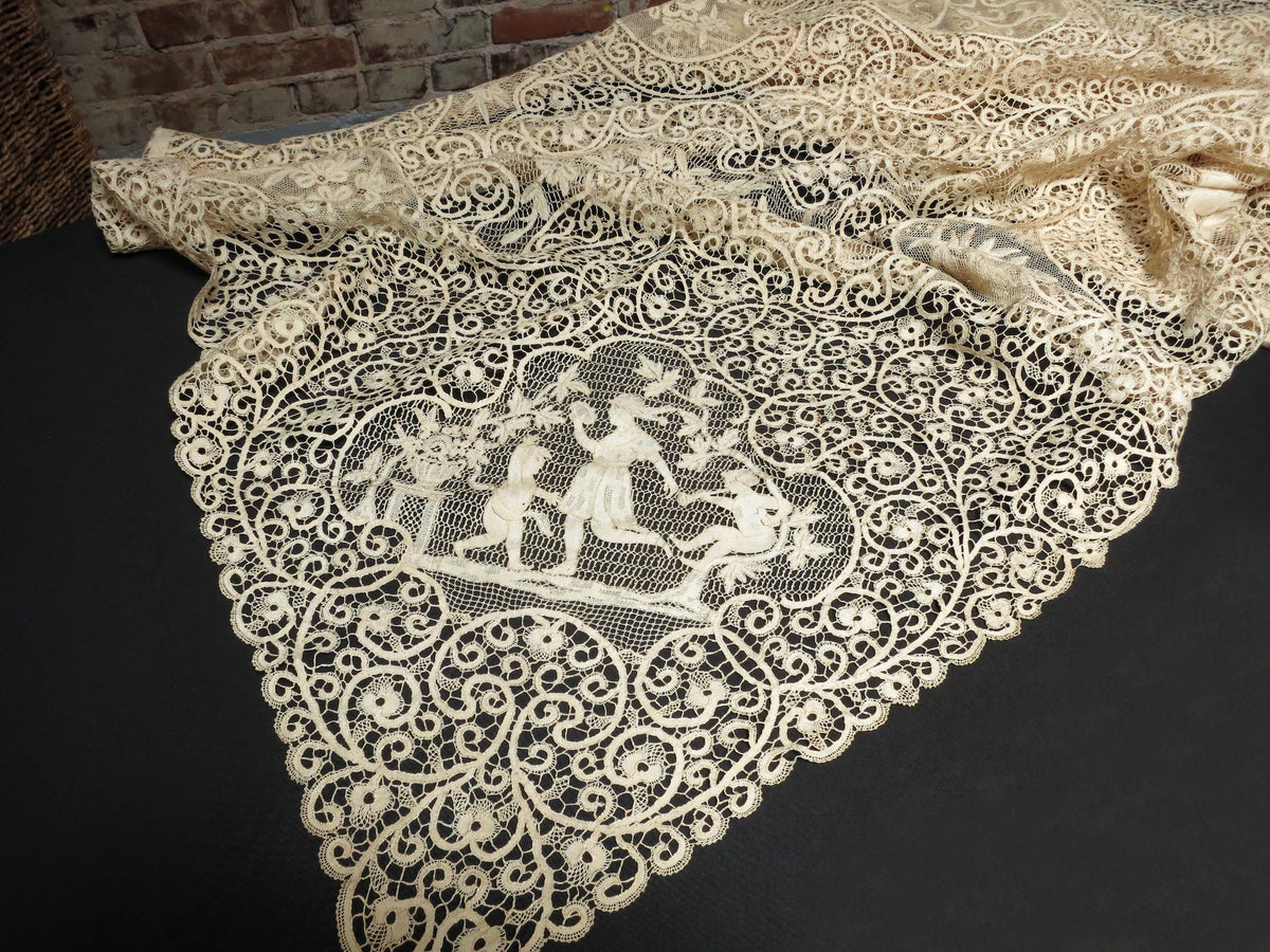 Stunning XL Vintage Italian Cantu Lace Tablecloth 74x250&quot;