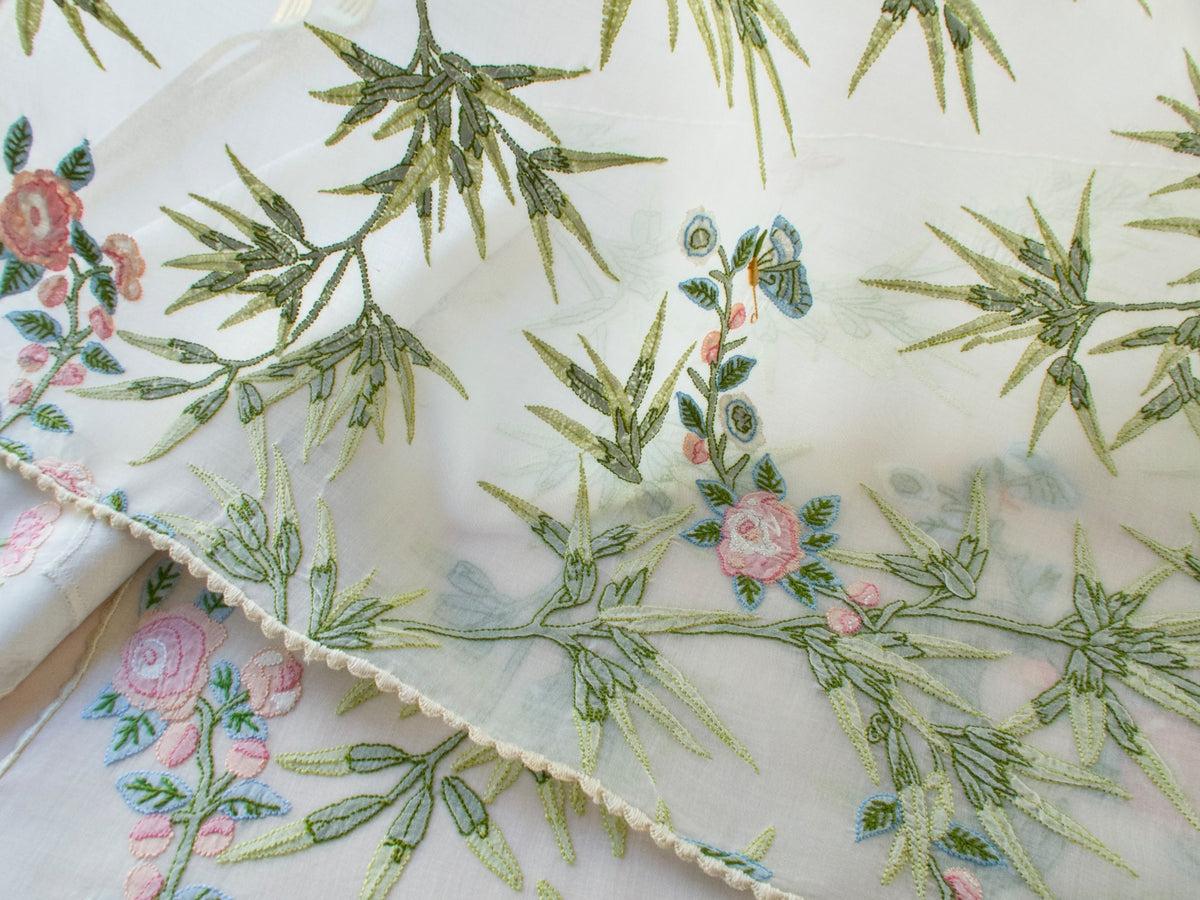 Butterflies &amp; Botanicals: Vintage Madeira 24pc Placemat Set for 12