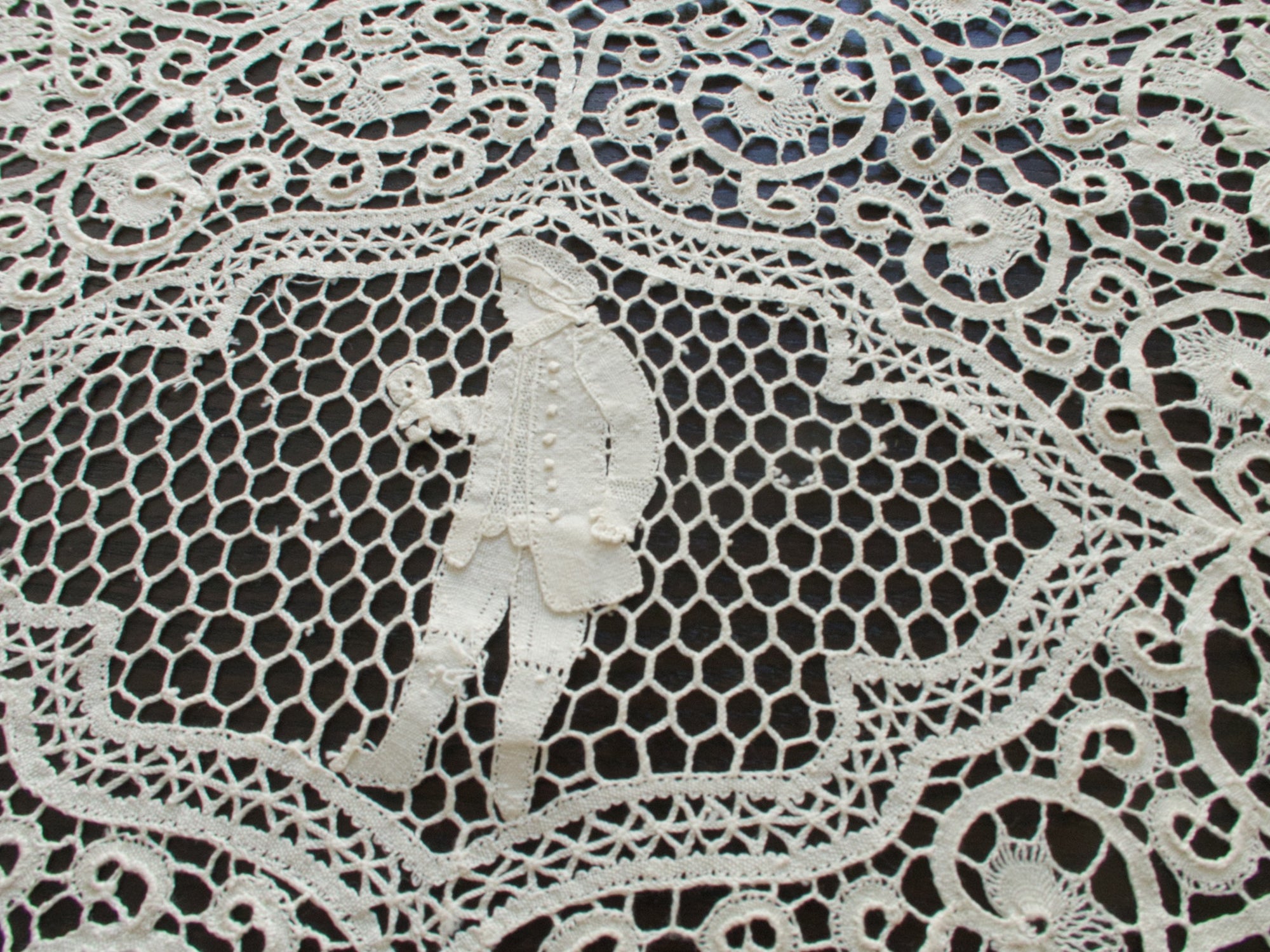 Romantic Courtship Vintage Italian Cantu Lace, 8 Placemats & Runner