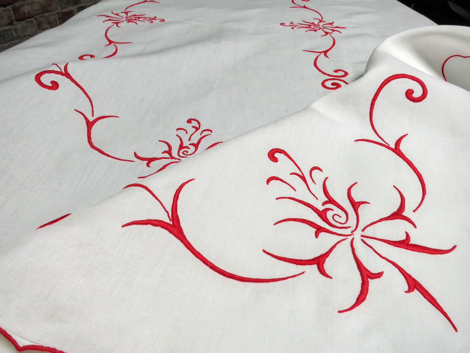 "Fire" Vintage Marghab Madeira Linen Tablecloth, 72x90"