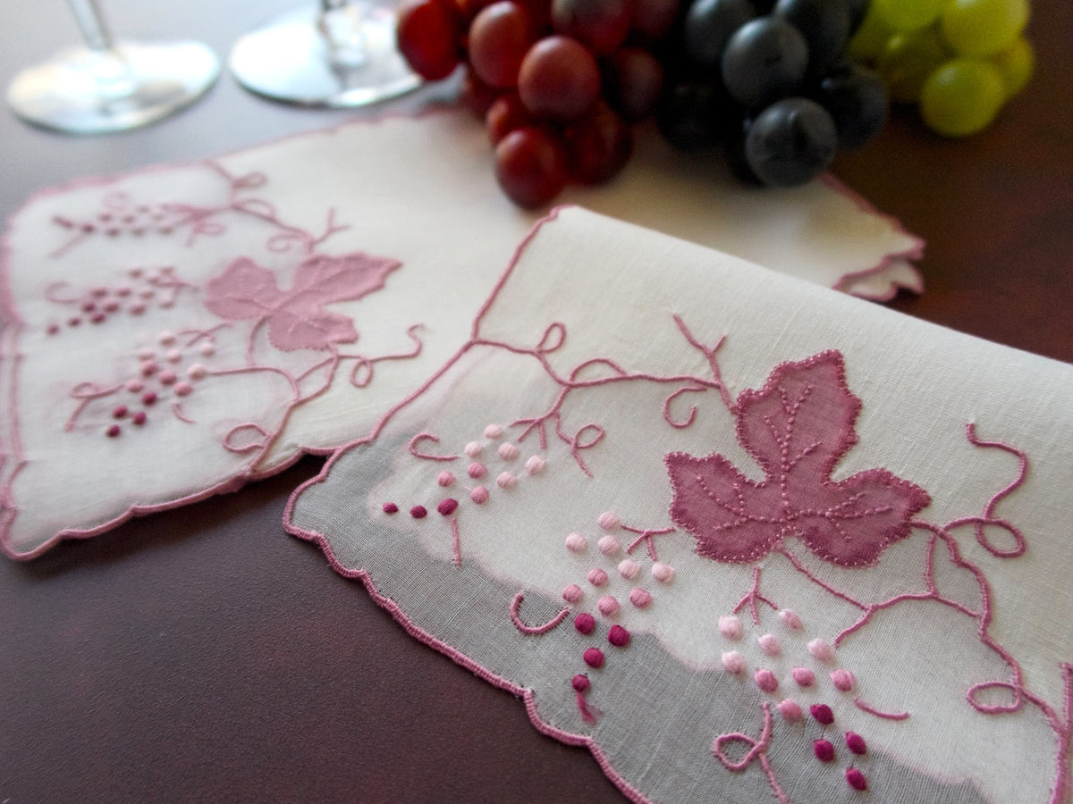 Grapes &amp; Leaf Vintage Madeira Cocktail Napkins, Set of 6