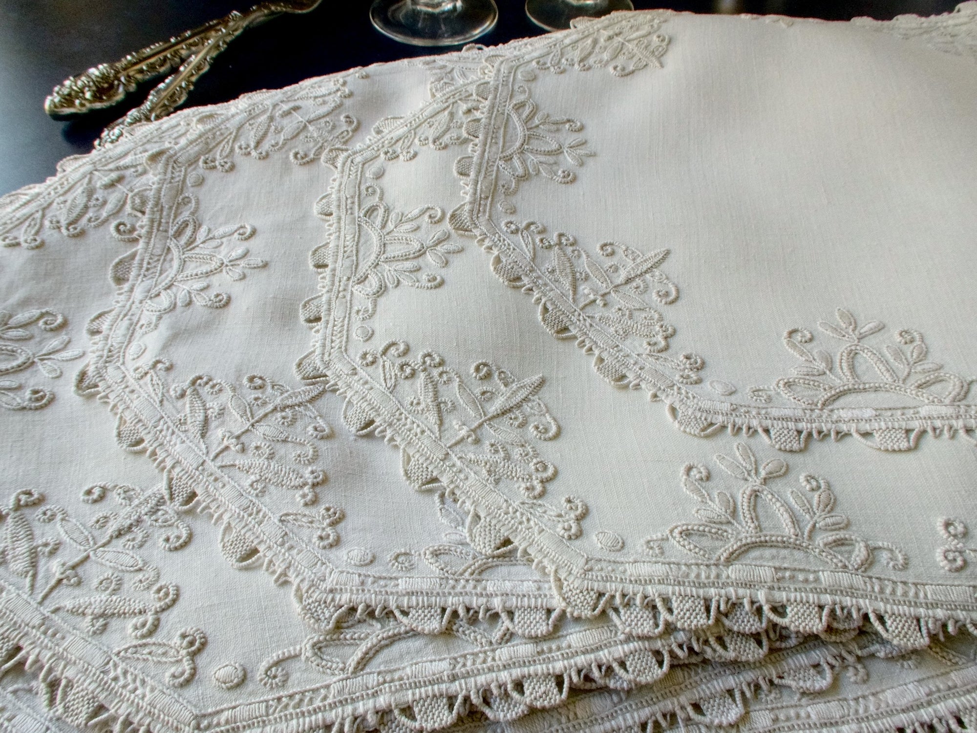 Vintage Italian Embroidered Linen & Lace Placemats, Set of 12