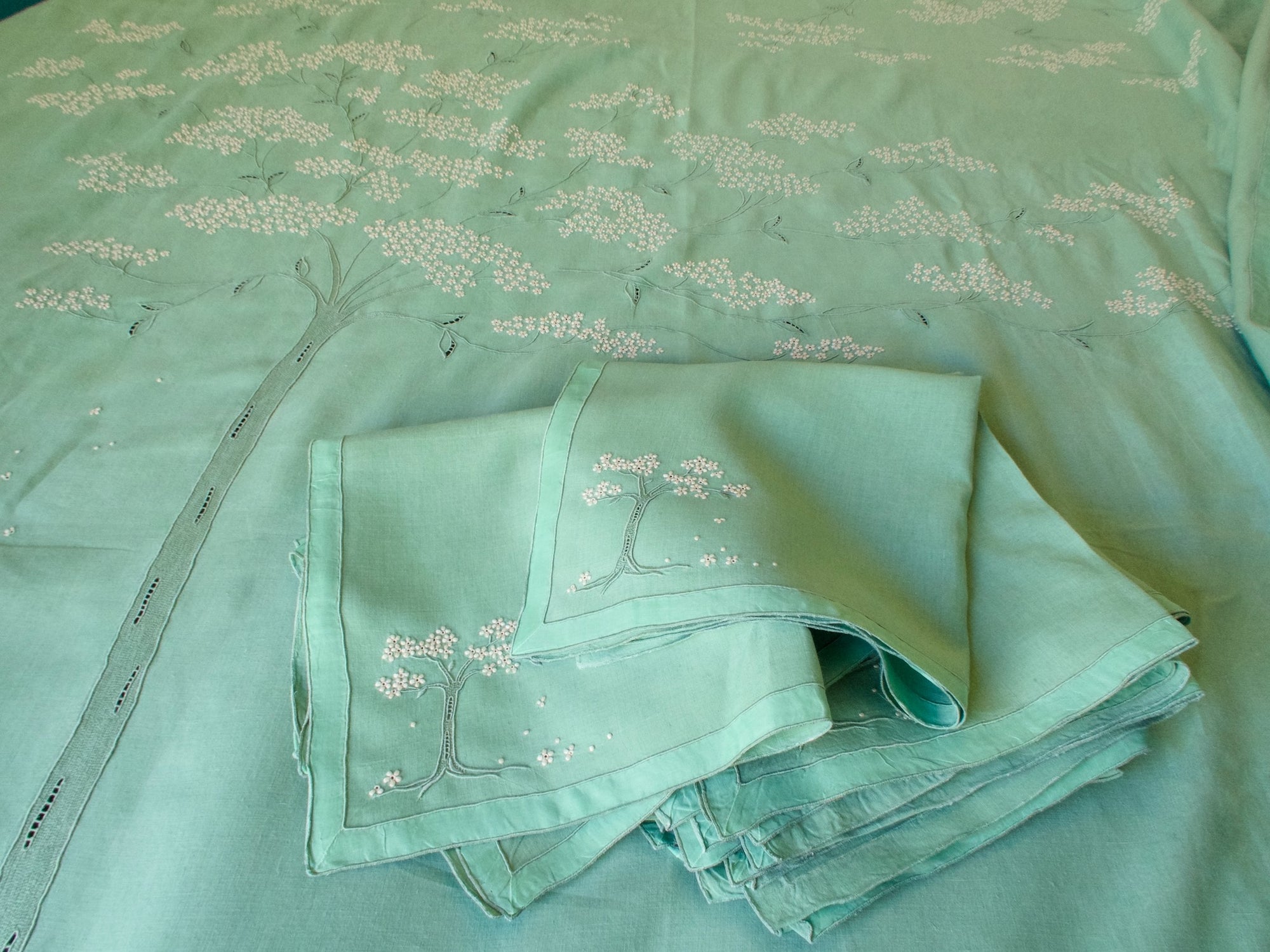 "Jacaranda Tree" in Green Vintage Marghab Tablecloth & 12 Napkins - 70" x 110"
