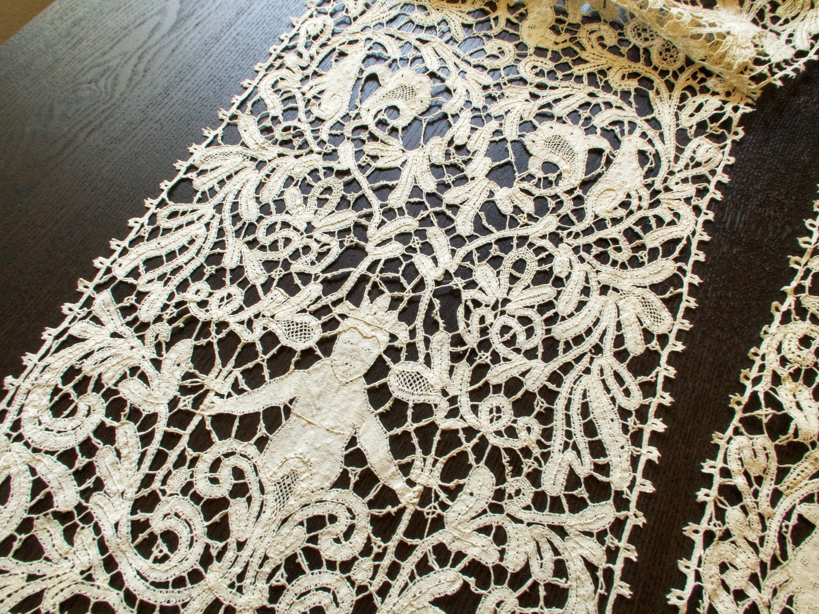 Antique Bobbin Lace Runner with Birds & Creatures 10x140"