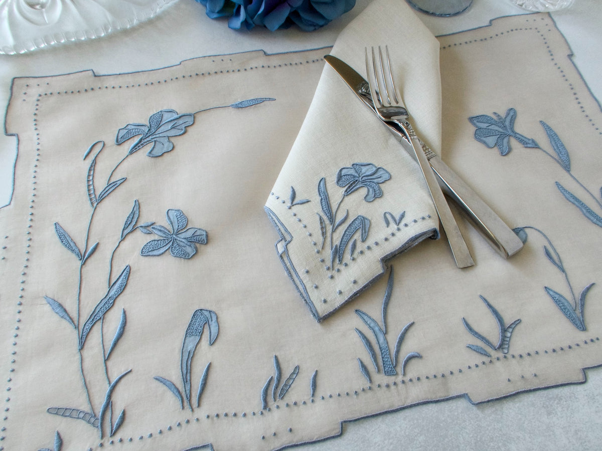&quot;Iris&quot; in Blue Vintage Marghab 16pc Placemat Set for 8