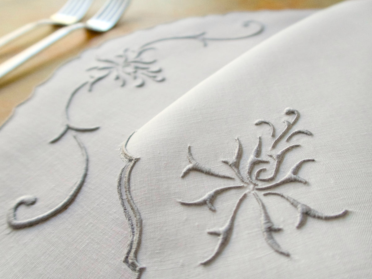 &quot;Fire&quot; Vintage Marghab Madeira 16pc Linen Placemat Set for 8