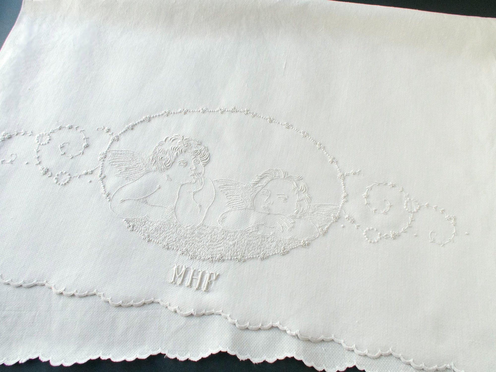 Raphael's Cherubs Appenzell Linen Towel, 25x36