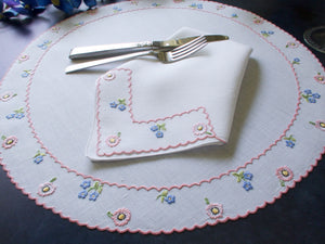 Dainty Flowers Vintage Hand Embroidered 16pc Linen Placemat Set for 8