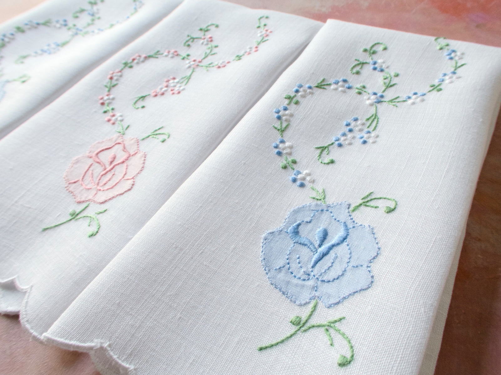 Roses Vintage Madeira Linen Guest Towels - Set of 3
