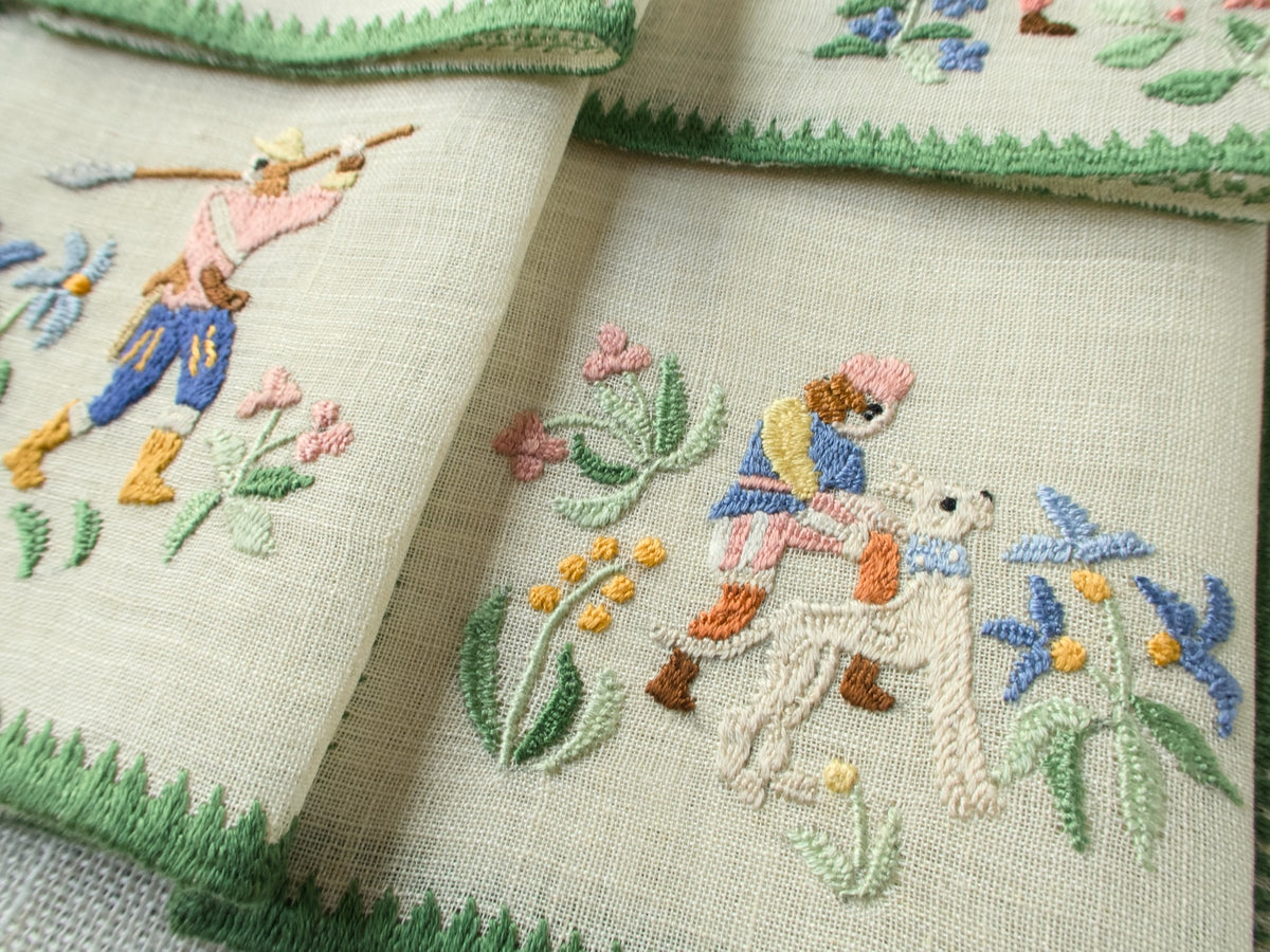 Hunt of the Unicorn Vintage Rapisardi Cocktail Napkins, Set of 12