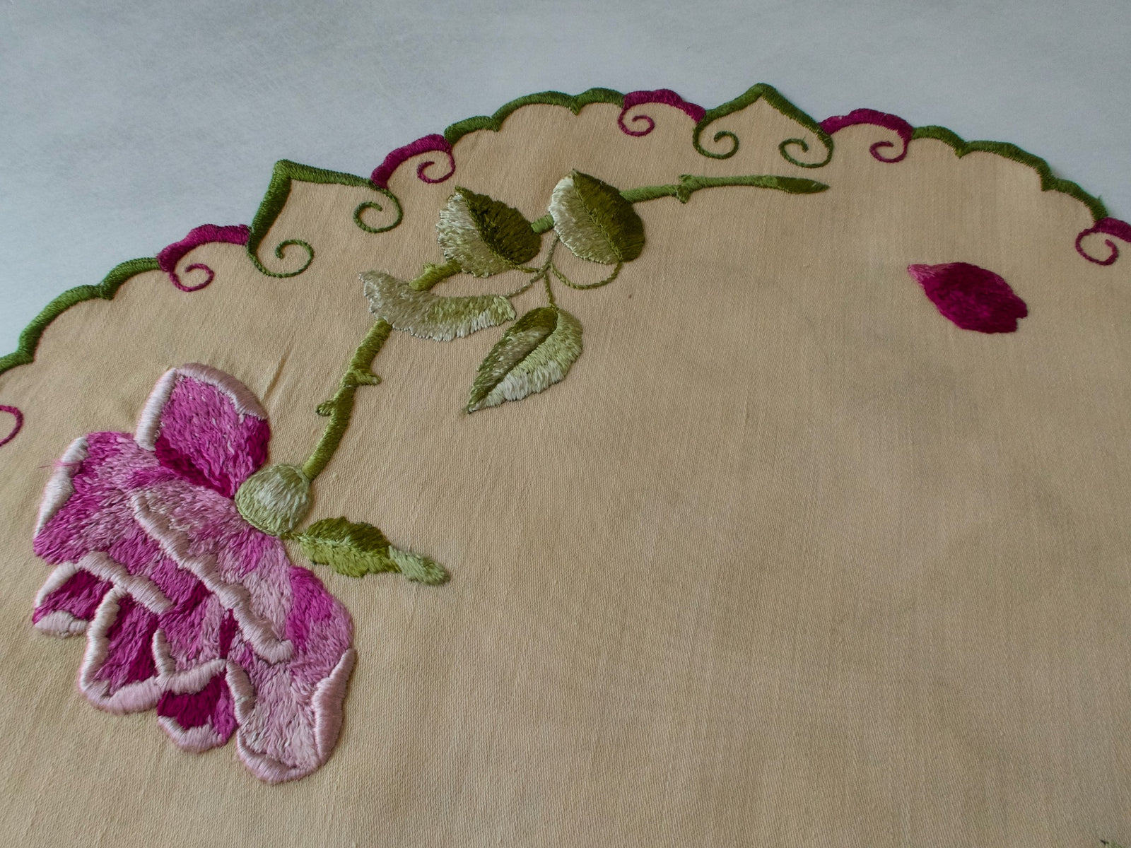 Violet Roses Vintage Silk Embroidery Centerpiece Doily 18