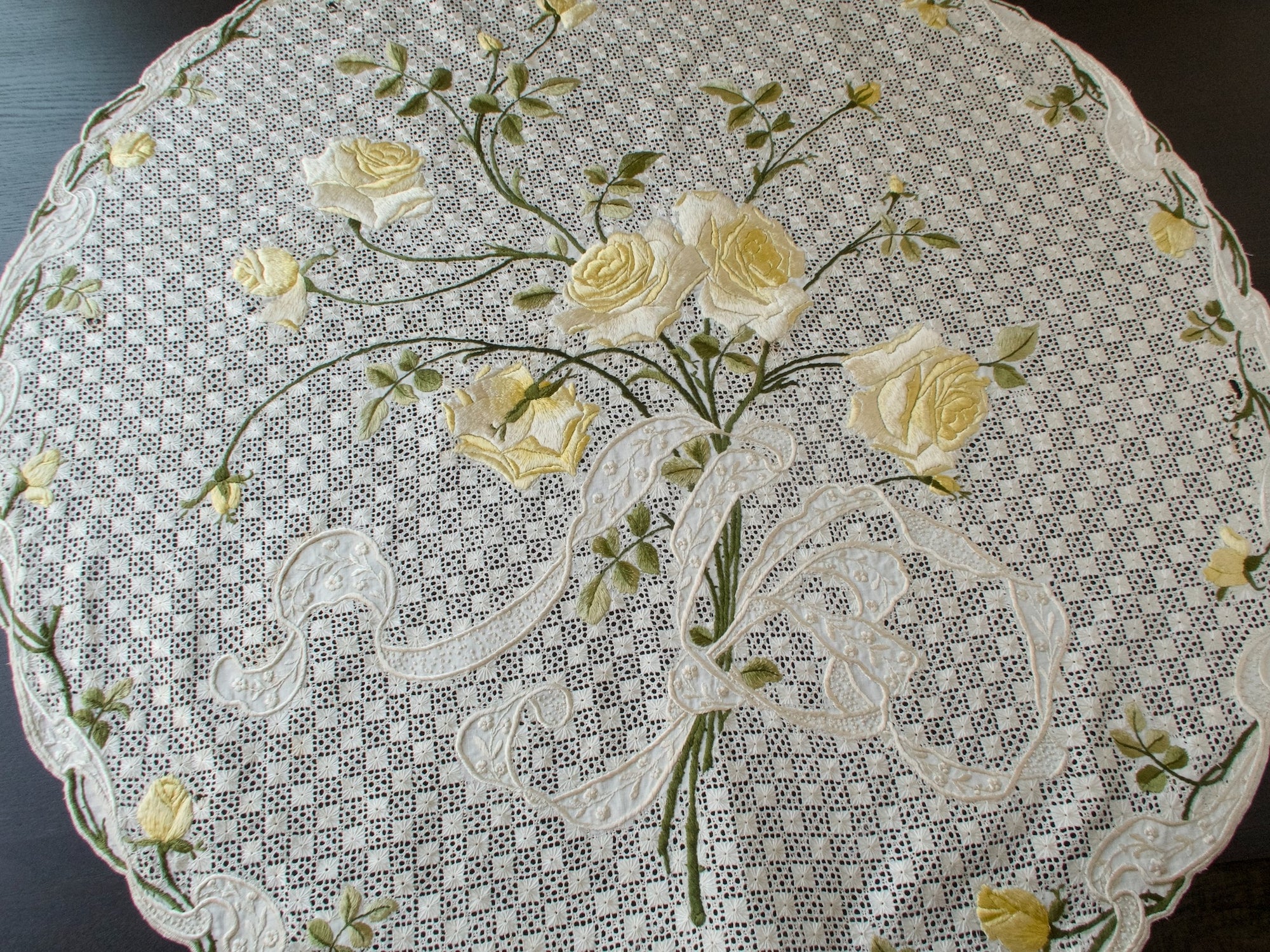 Yellow Roses Vintage Silk Society Embroidery Tablecloth Topper 35"