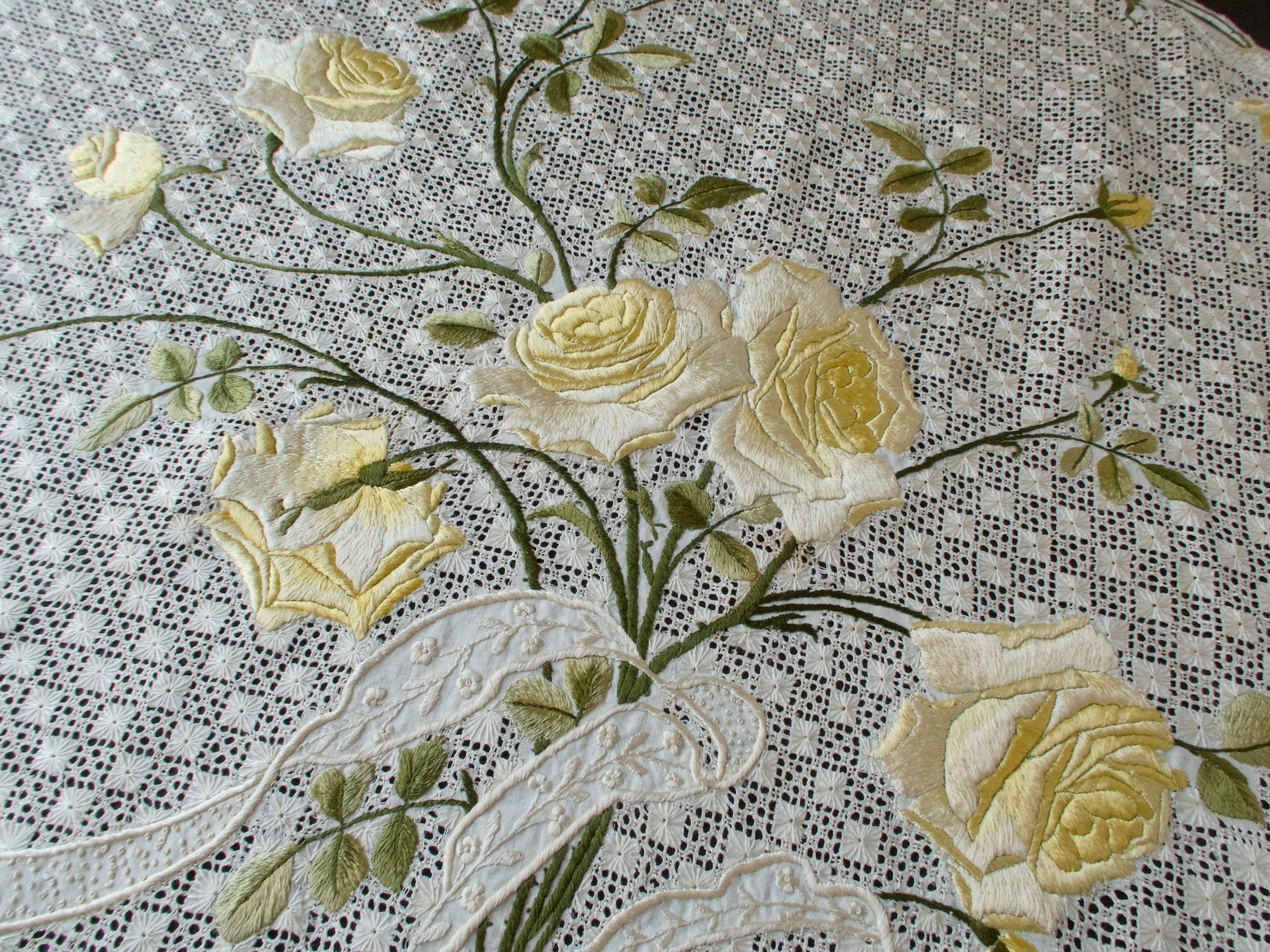 Yellow Roses Vintage Silk Society Embroidery Tablecloth Topper 35"