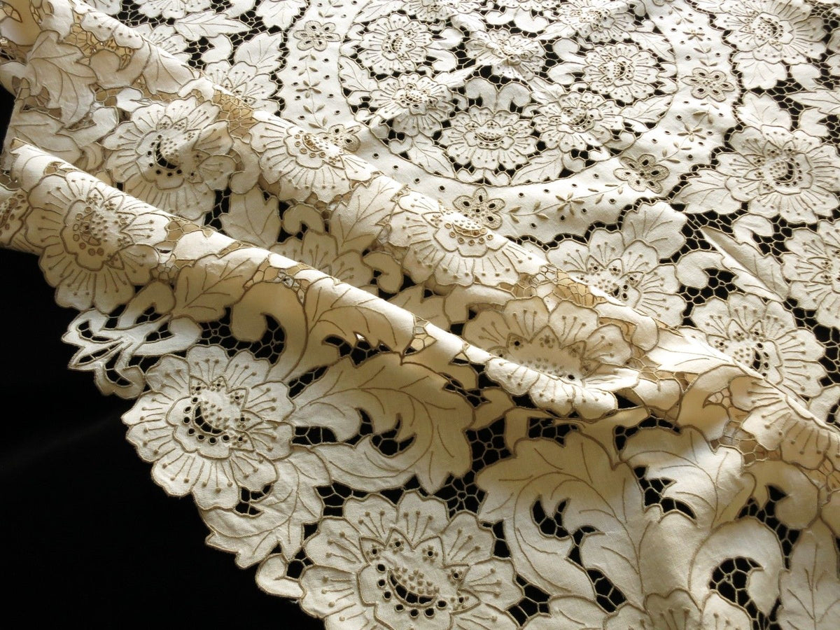Antique Madeira Embroidery Cutwork 64&quot; Round Tablecloth &amp; 6 Napkins
