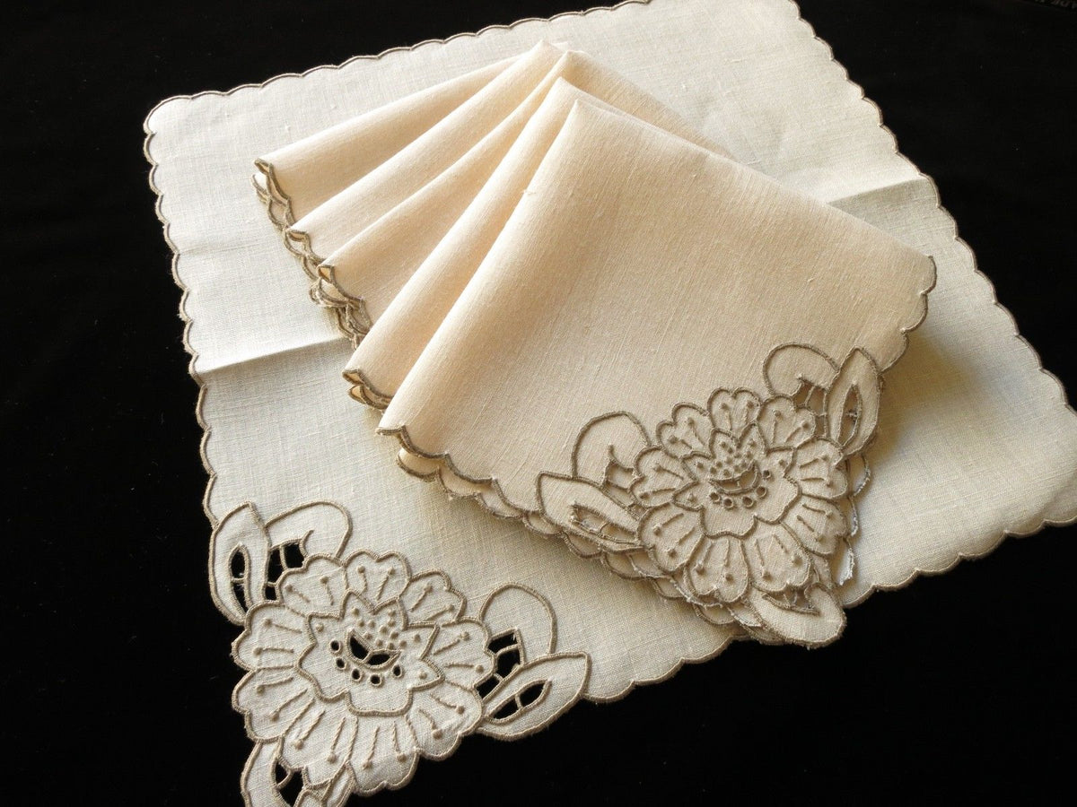 Antique Madeira Embroidery Cutwork 64&quot; Round Tablecloth &amp; 6 Napkins