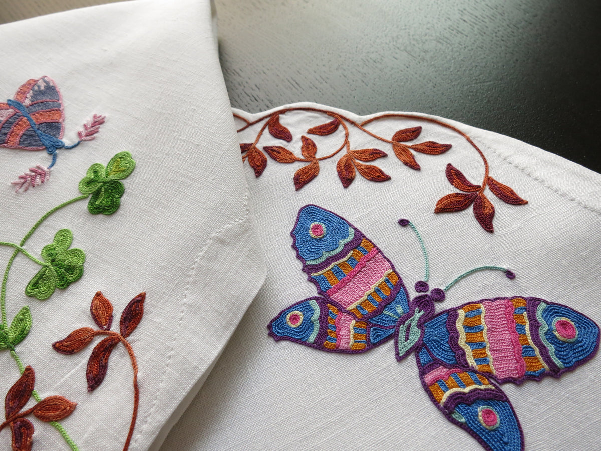 Dragonflies Butterflies Moths Vintage D Porthault Linen Placemat Setting for 8 + 1