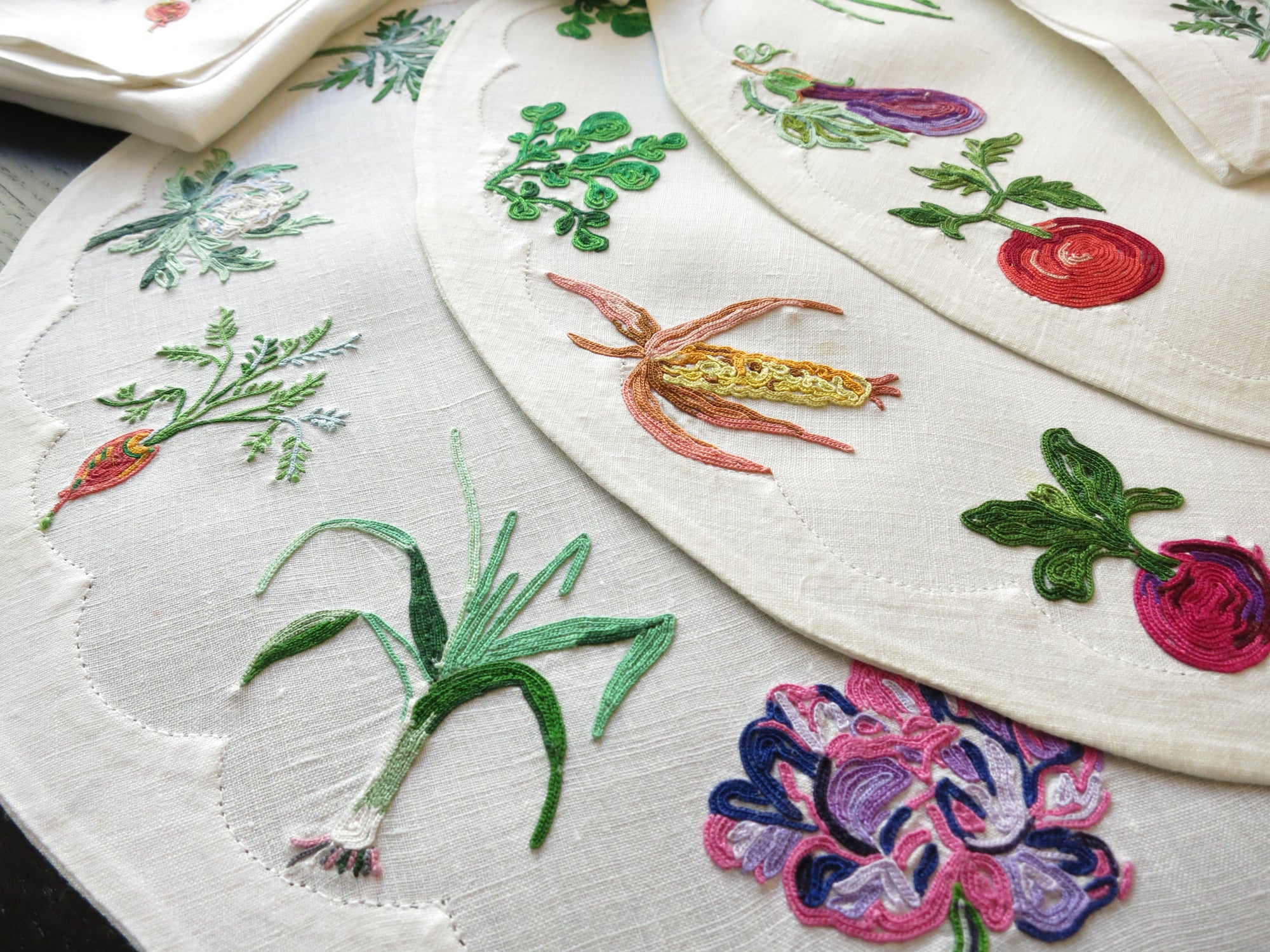 Veggies Legumes Vintage D Porthault French Beauvais Linen Placemat Setting for 12