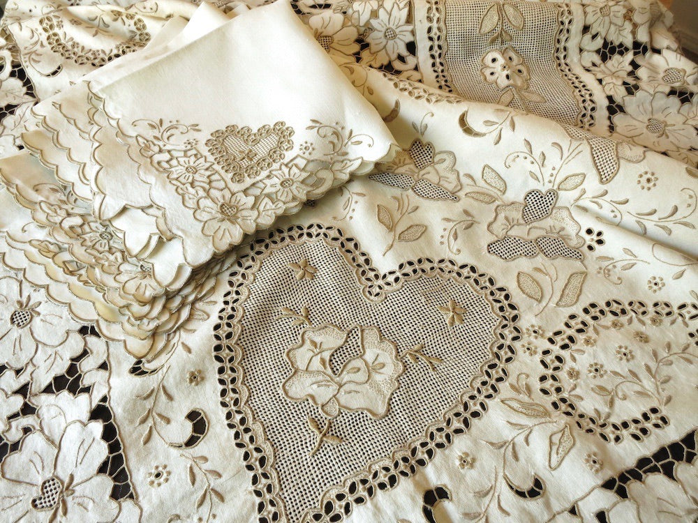 Hearts & Flowers Vintage Madeira Hand Embroidered Linen Tablecloth & 12 Napkins