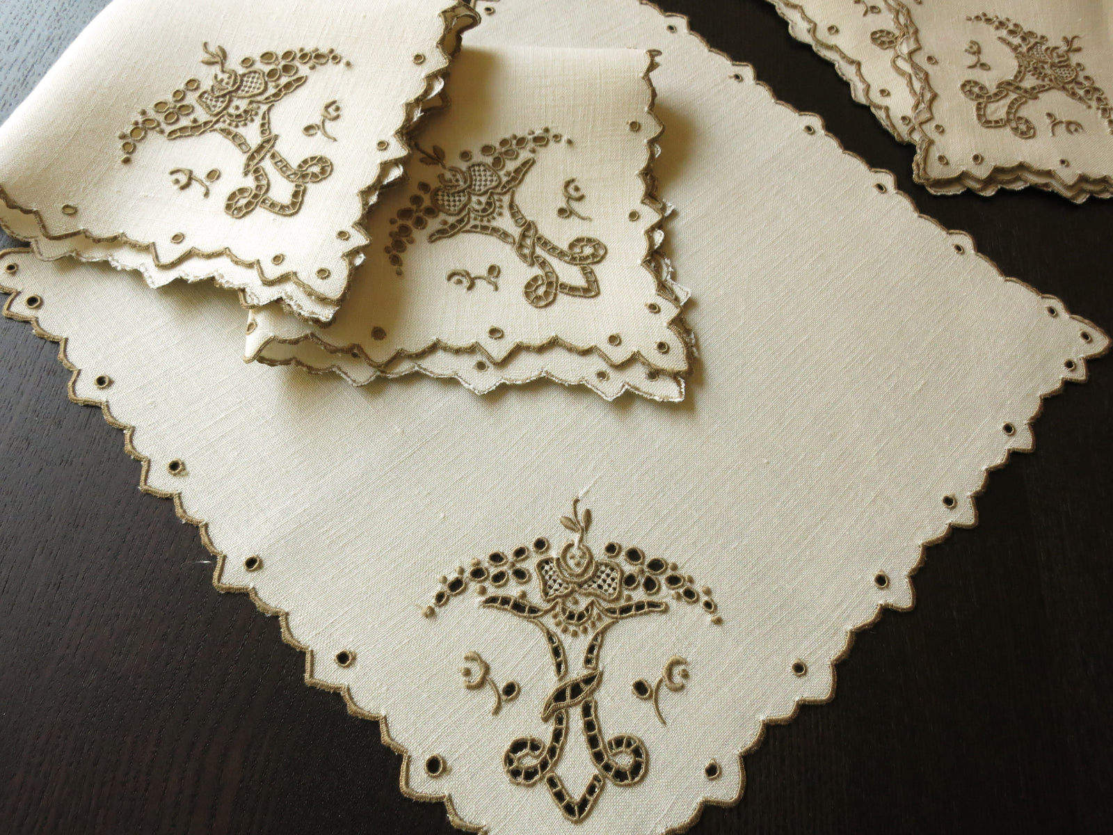 Vintage Linen Tea Napkins Scalloped Madeira Hand Embroidery ~ Set of 6