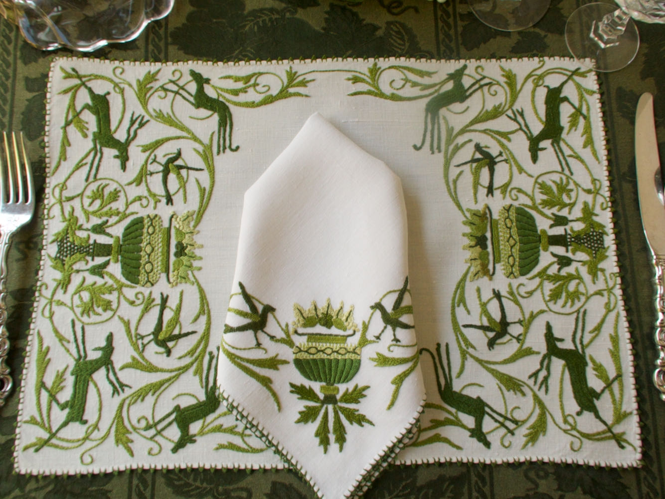 Deer & Birds Vintage Italian 3-D Embroidered Linen Placemat Set for 8