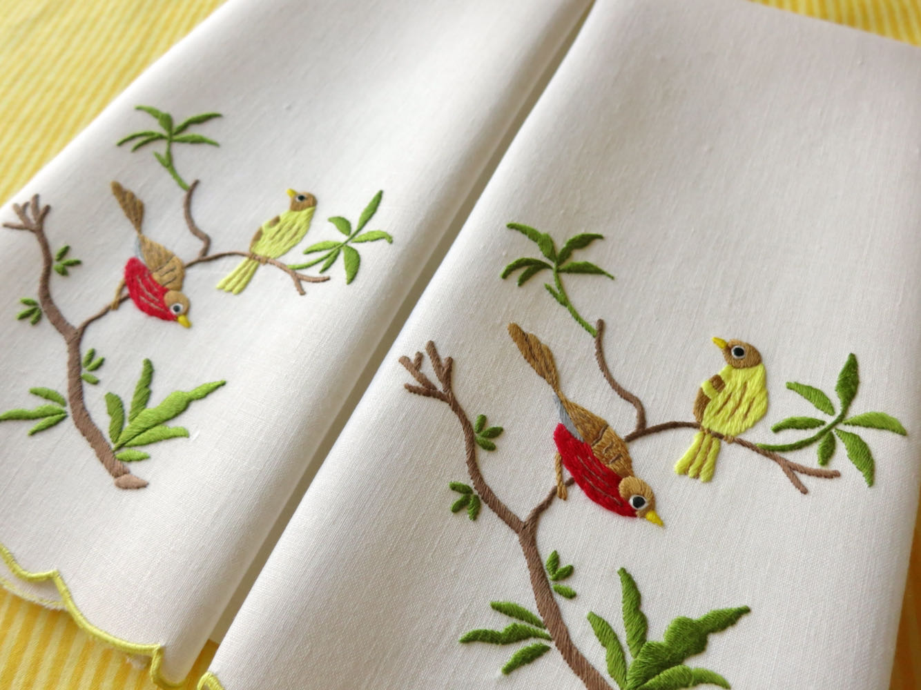 Pretty Birds Vintage Madeira Linen Guest Towels, Set of 2