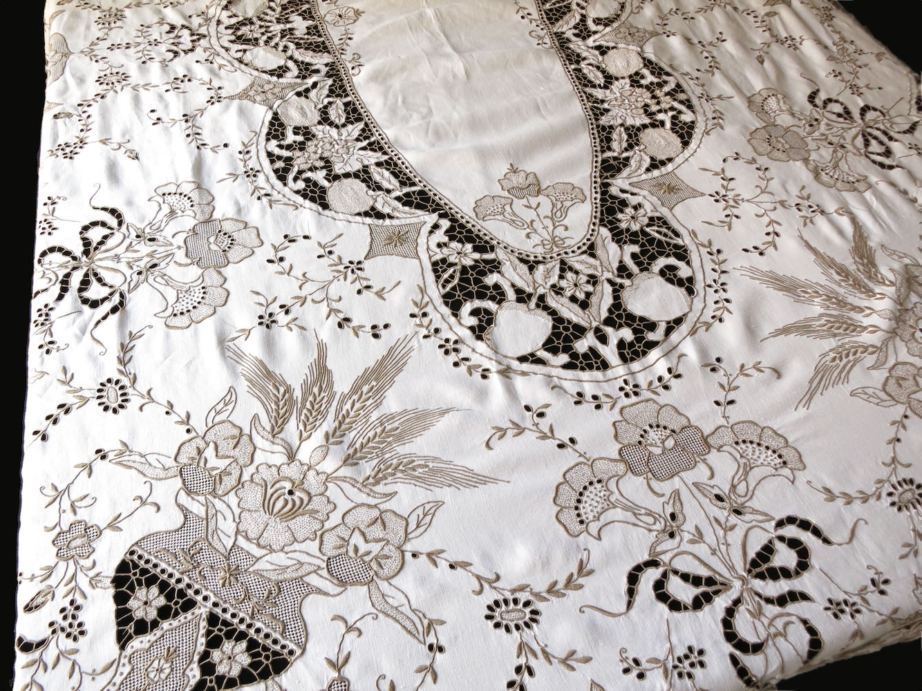 Fruit & Wheat Antique Madeira Embroidery Linen Tablecloth 66x102