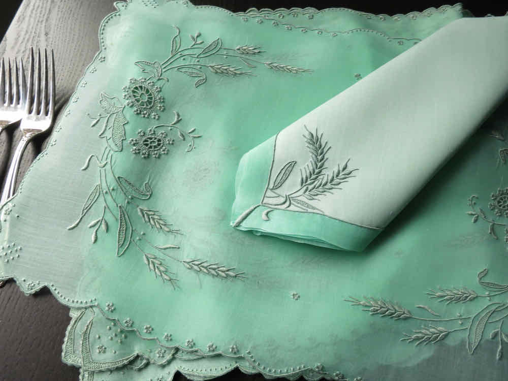 &quot;Wheat&quot; in Green Vintage Marghab Madeira 16pc Placemat Set