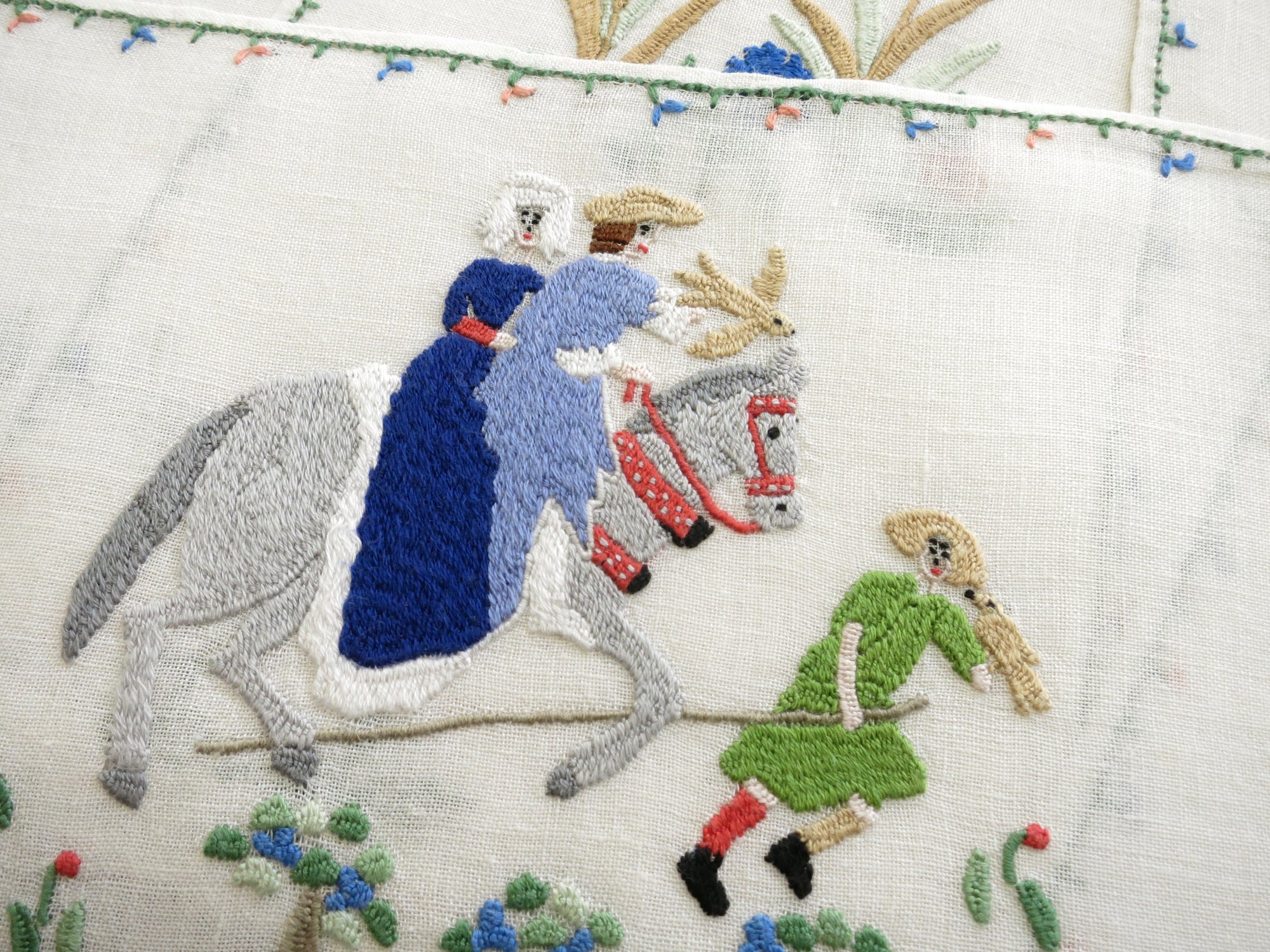 Medieval Labors of the Months, Vintage Rapisardi Italian Embroidery - 12 Placemats